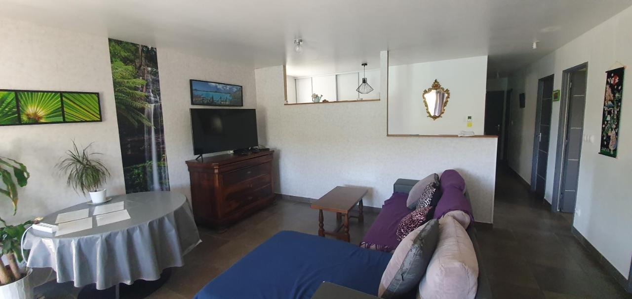 1 Chambre avec bureau et cuisine Montfaucon Montfaucon  Extérieur photo